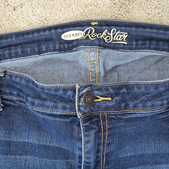 Women's Old Navy Rock Star Skinny Stretch Jeans in PLUS Size 18 - Picture 2 of 6